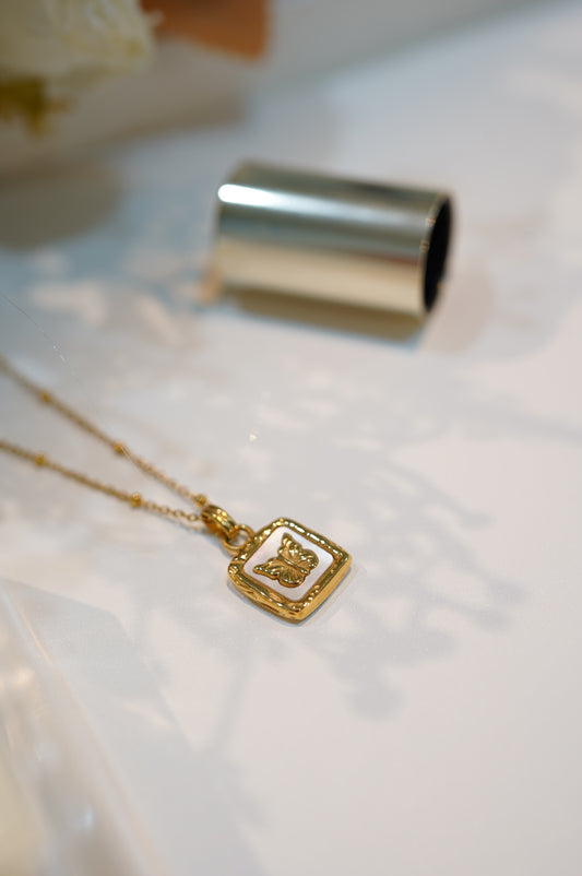 Butterfly Mother Shell Necklace