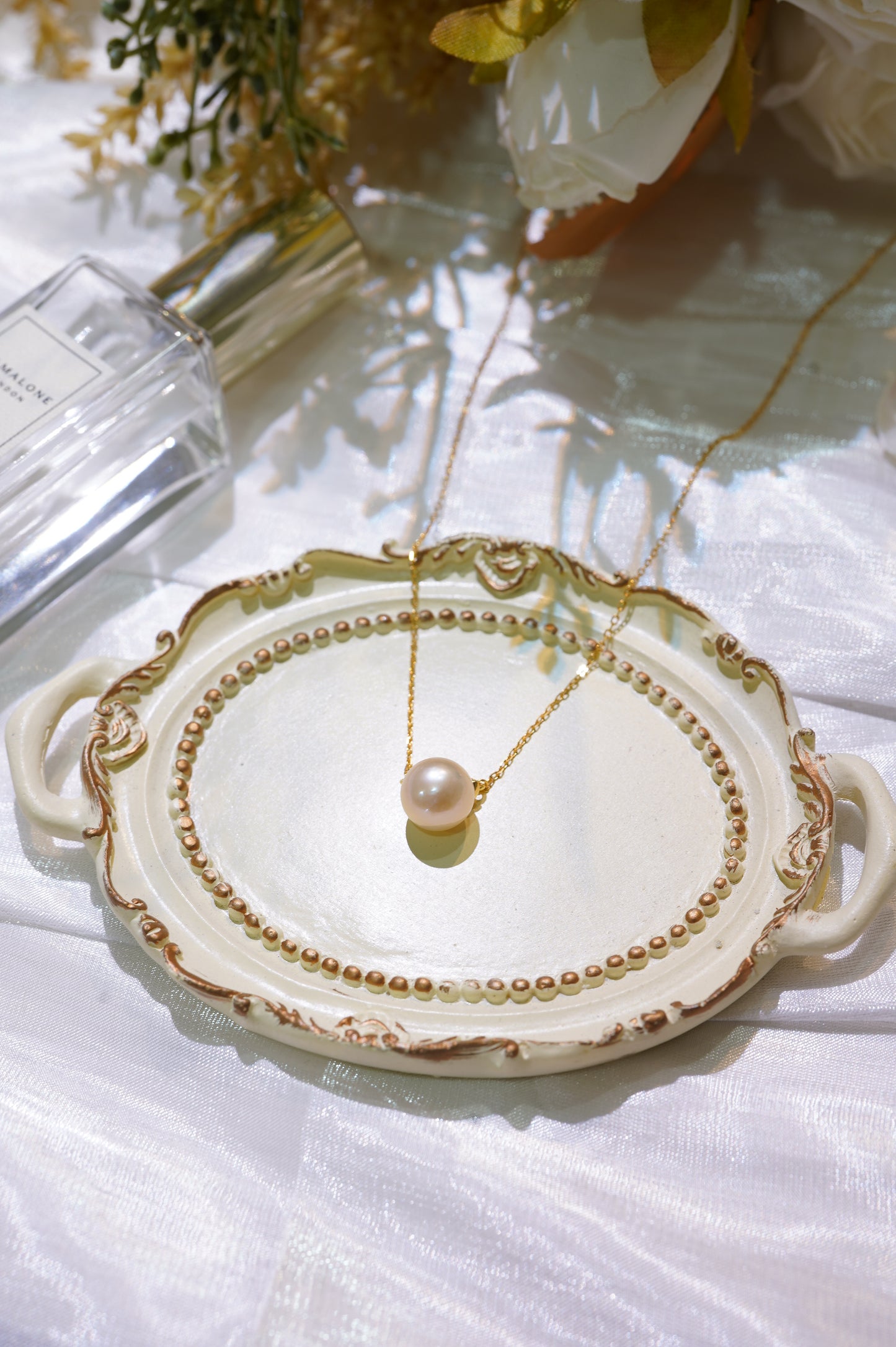 Brackets Freshwater Pearl Necklace