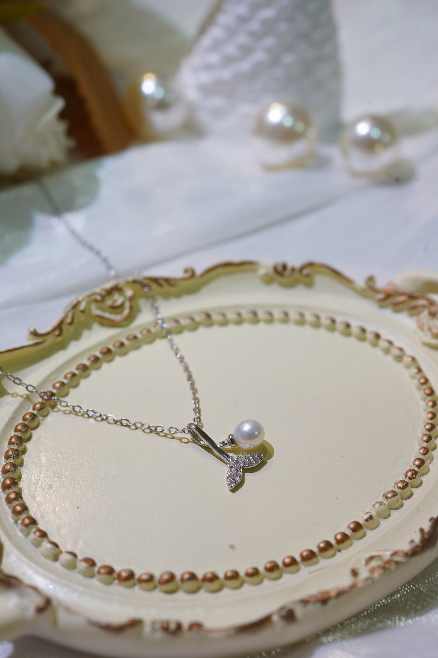 Small Mermaids Tail Freshwater Pearl Necklace