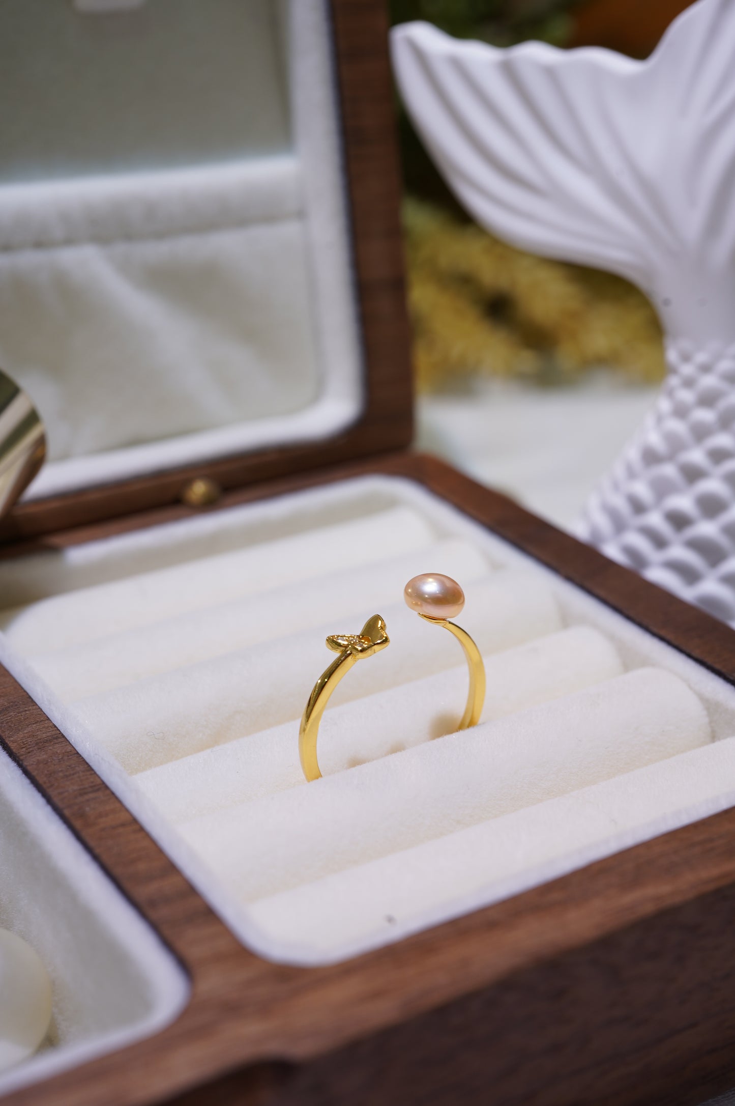 Shiny Butterfly Freshwater Pearl Ring