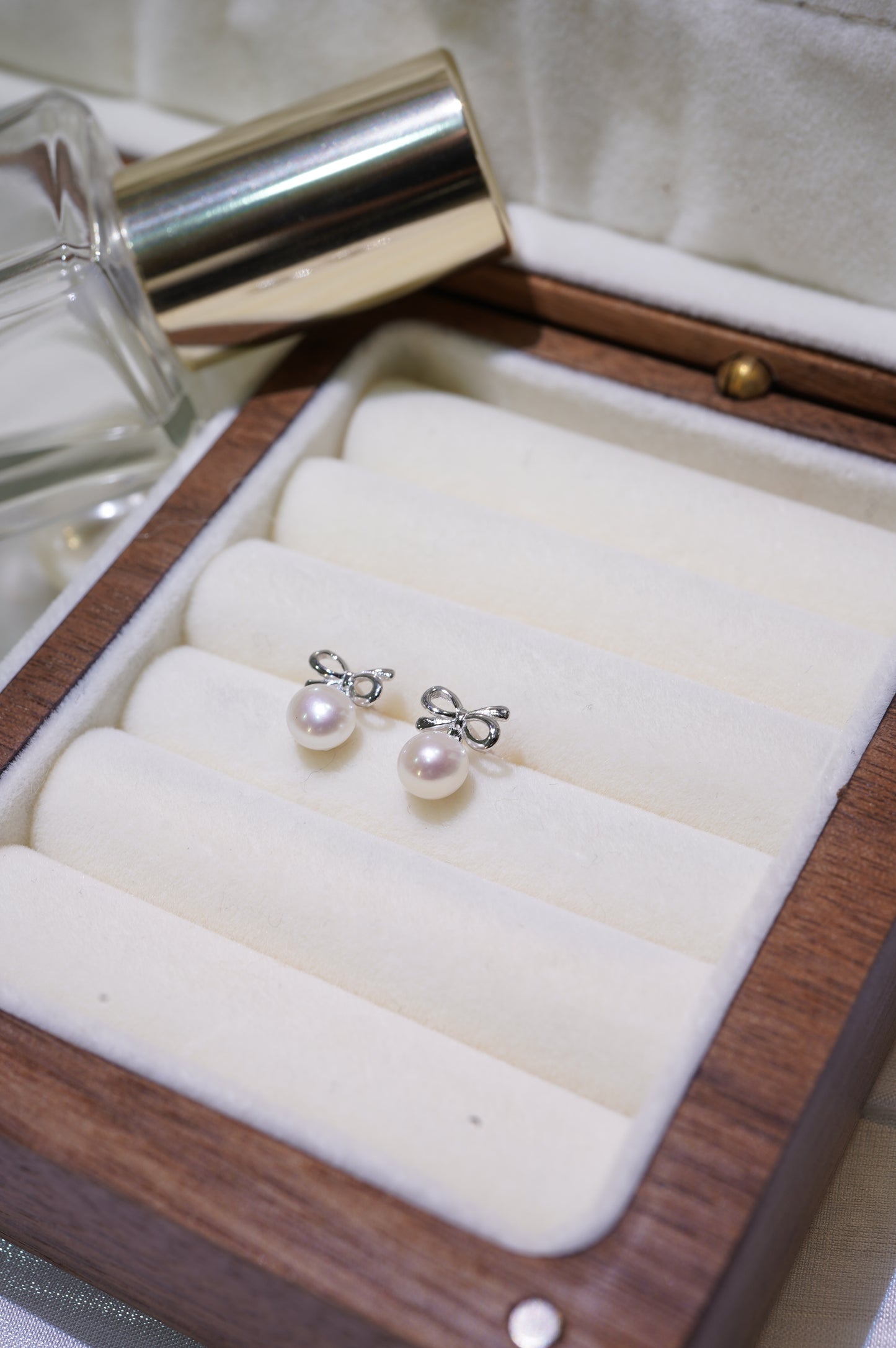 Mini Bow-tie Freshwater Pearl Earrings