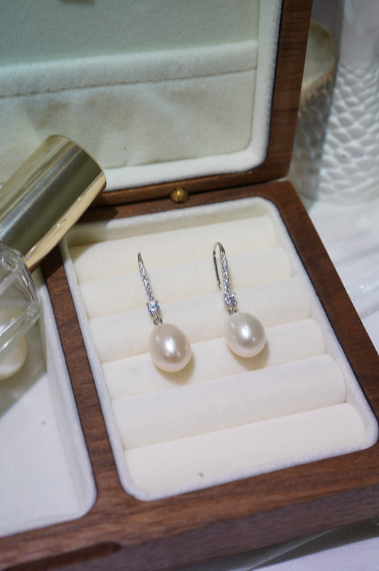 Go Diamond Rice Freshwater Pearl Earrings