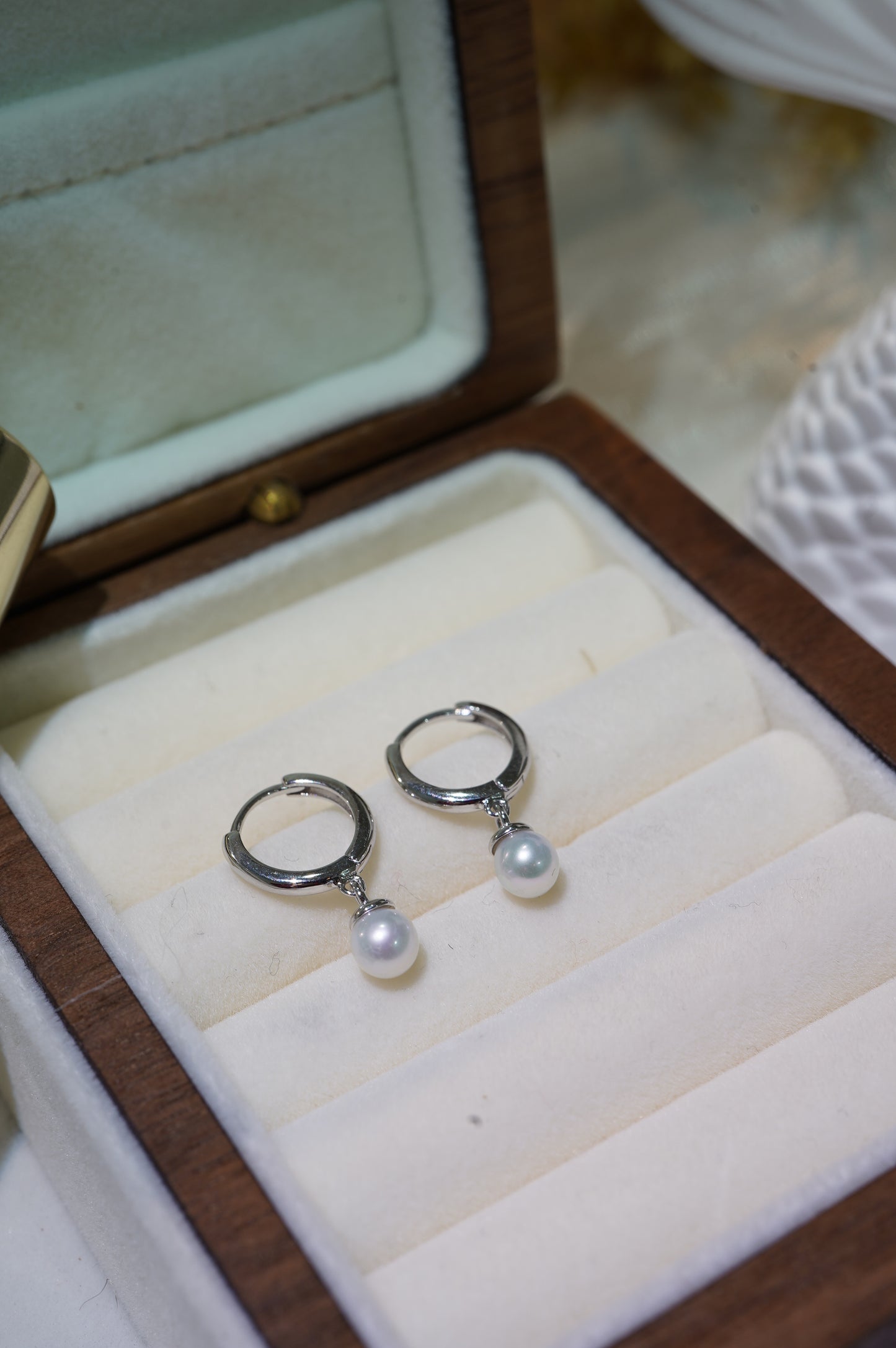 Mini Standard Freshwater Pearl Hoop Earrings