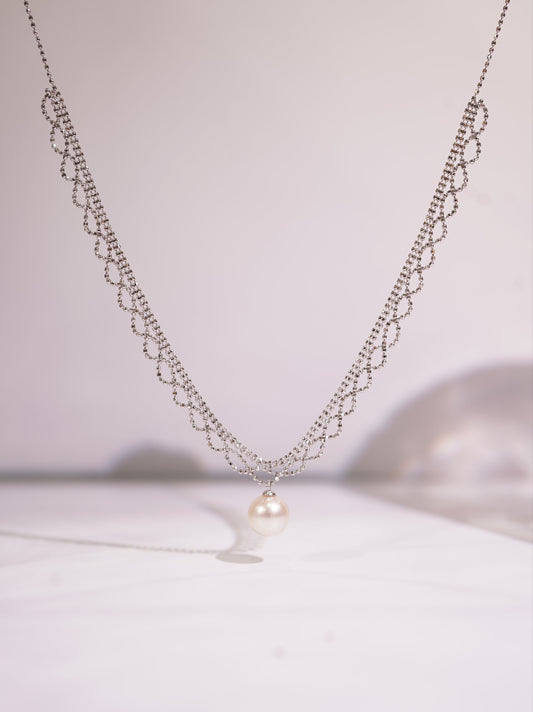 Elegant Lace Freshwater Pearl Necklace