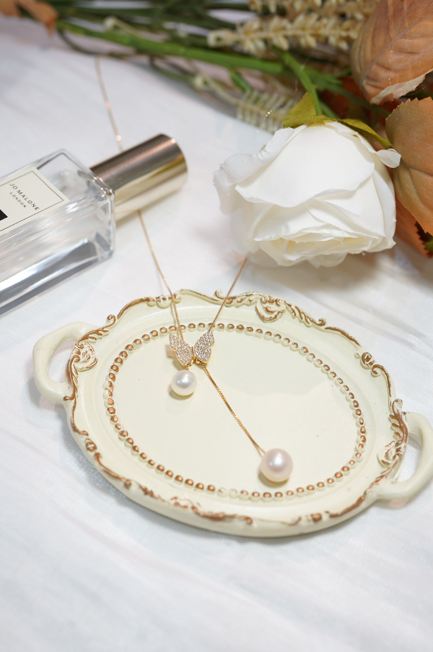 'Adjustable Bow' Freshwater Necklace