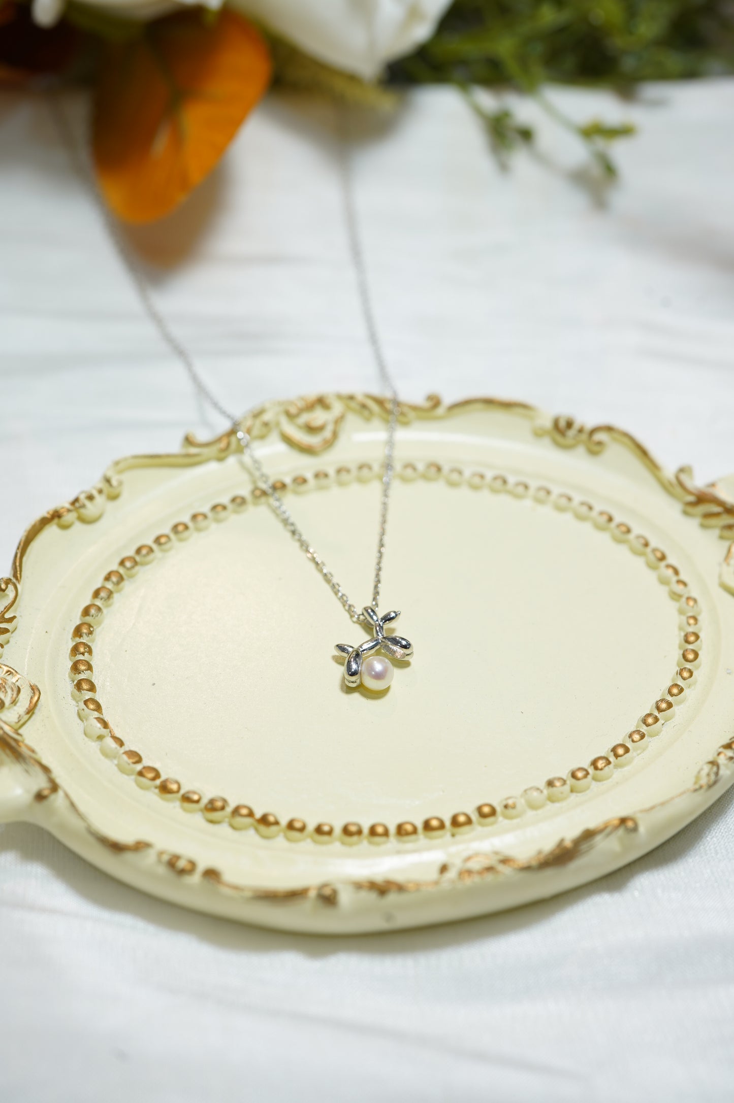 'Kicking Ball' Freshwater Pearl Necklace