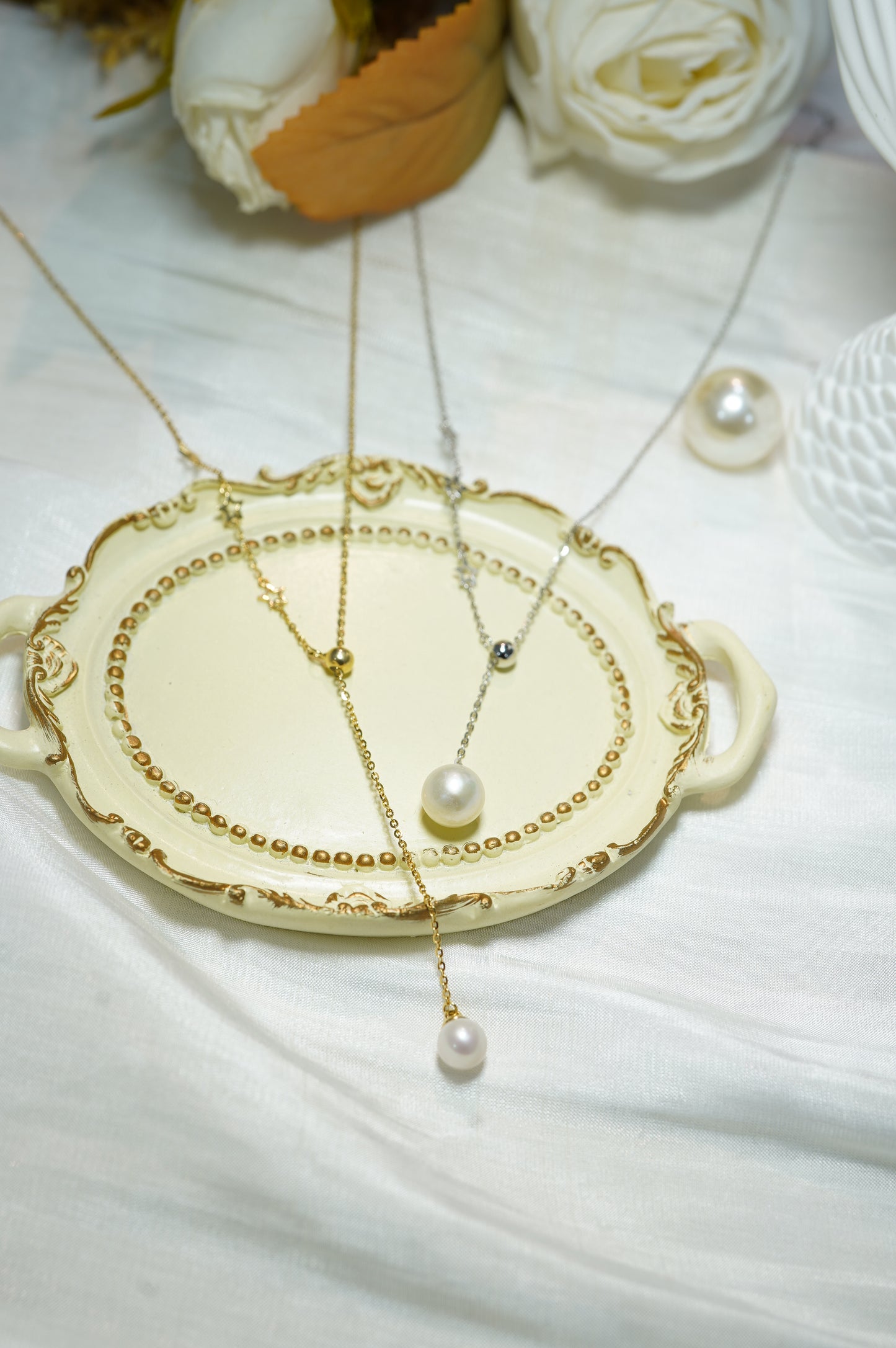 Twinkle Stars Y-shaped Adjustable Round Freshwater Pearl Necklace