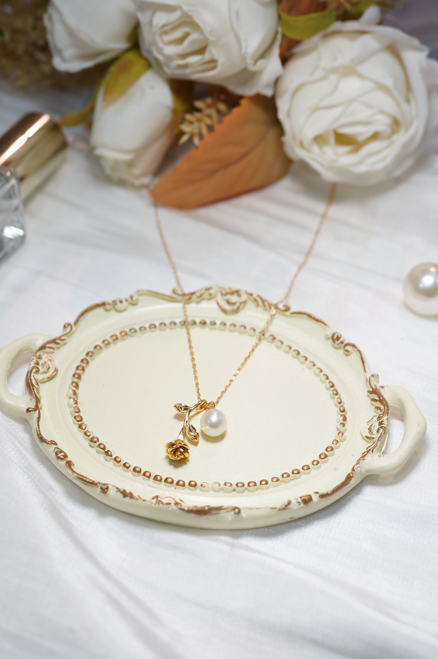 Lady Romantic Rose Round Freshwater Pearl Necklace