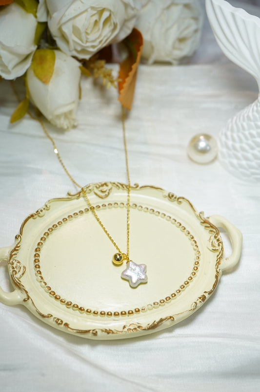 'Superstar' Freshwater Necklace