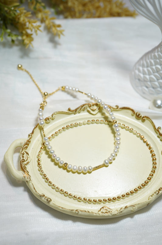 The Basics Gold Baby Freshwater Pearls Bracelet