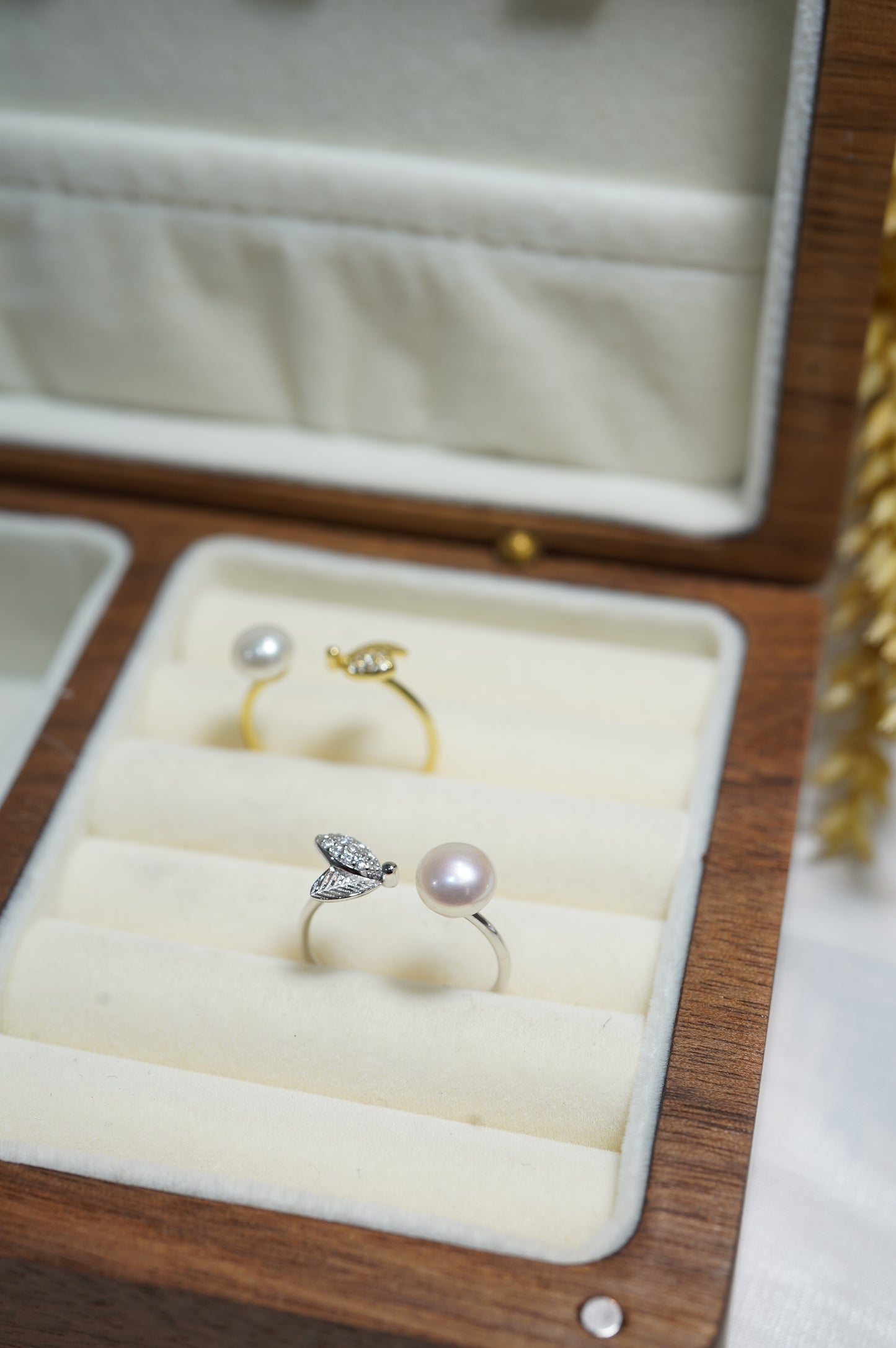 ‘Shining Hearts' Bun Freshwater Pearl Ring