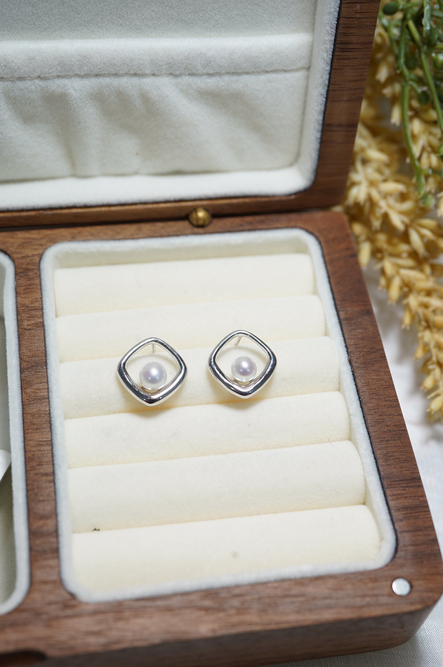 Square Window Freshwater Pearl Earrings