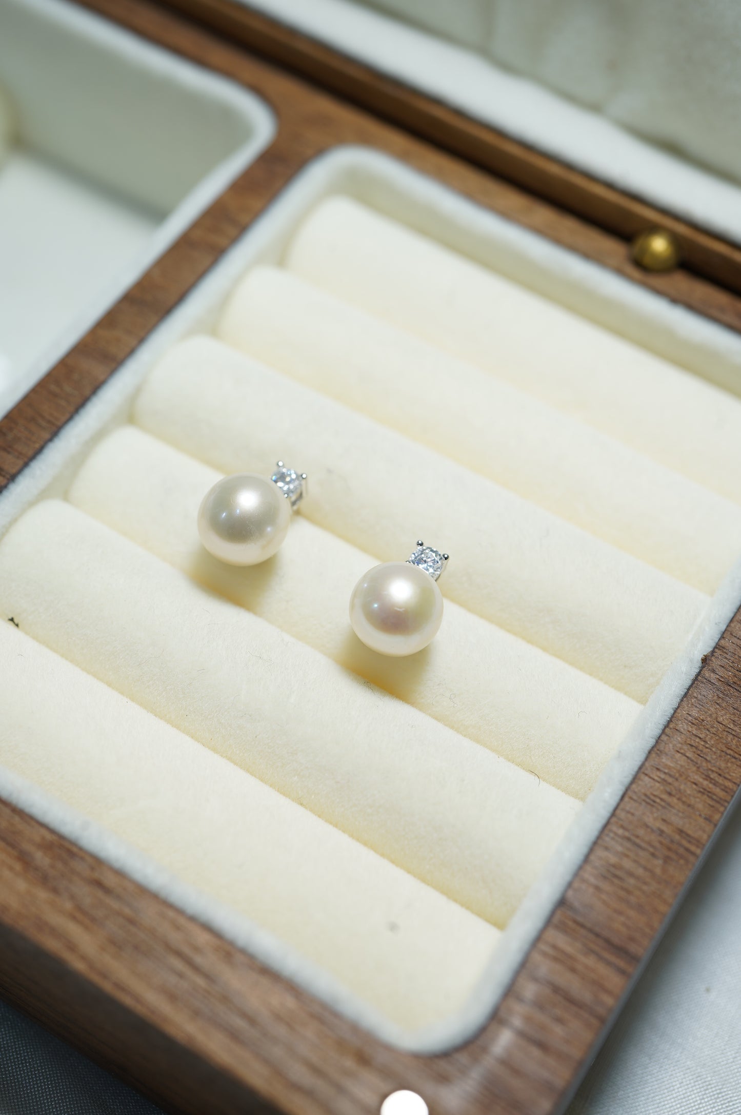 Diana Classic Freshwater Pearl Earrings