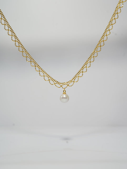 Elegant Lace Freshwater Pearl Necklace
