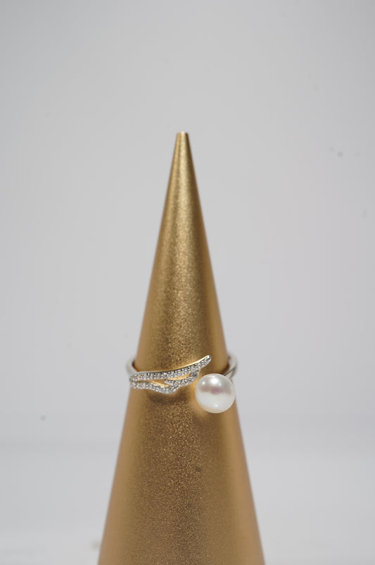 ‘Wings' Bun Freshwater Pearl Ring