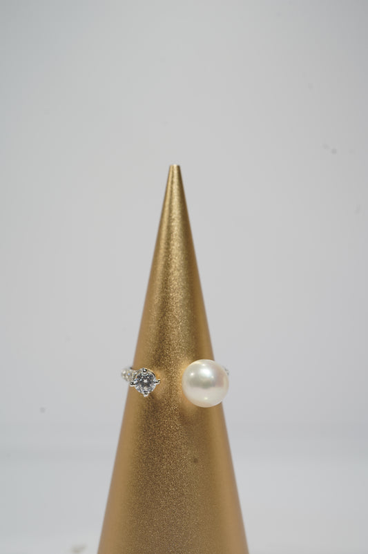 Torchlight Diamond Freshwater Pearl Ring