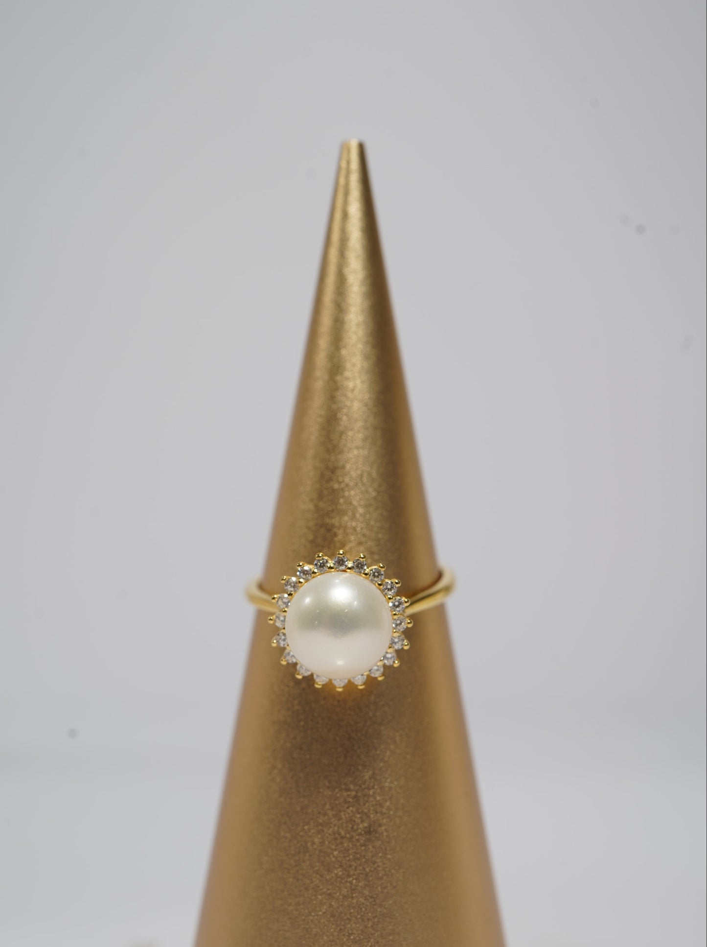‘Sunflower' Bun Freshwater Pearl Ring