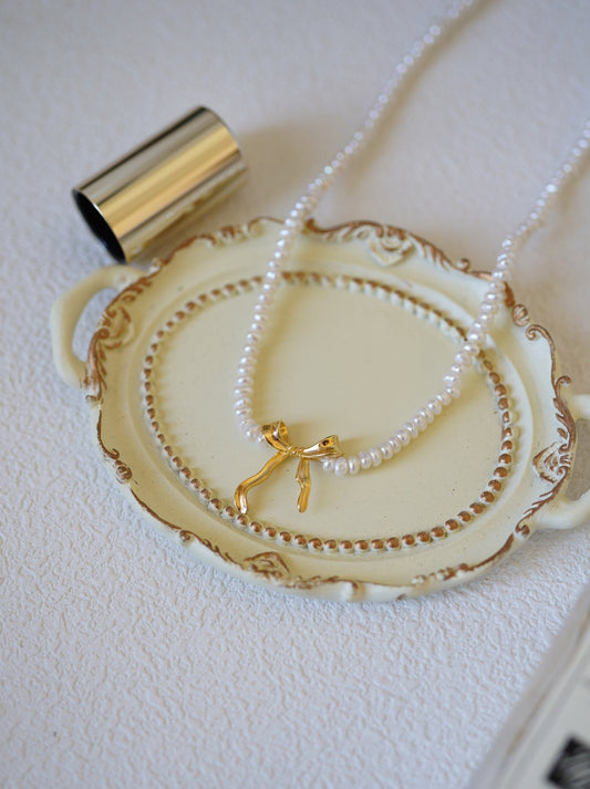 'Bow Lovers' Freshwater Full Strand Necklace