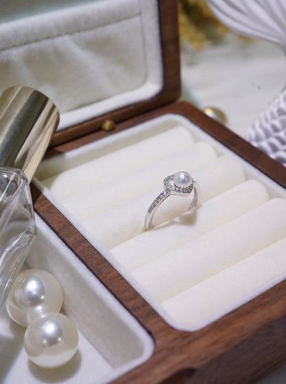 Heart with Freshwater Pearl Ring