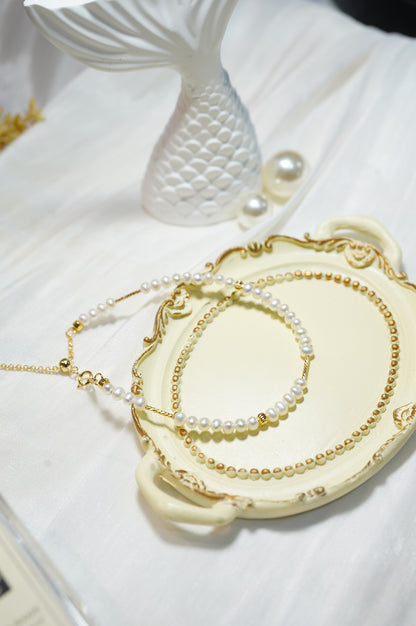 The Basics Gold Baby Freshwater Pearls Bracelet