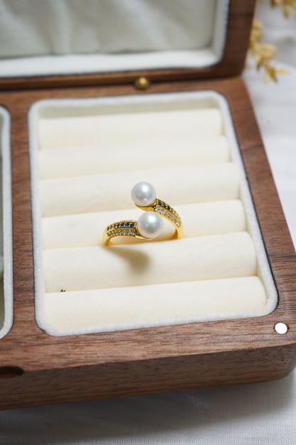 ‘Snake' Round Freshwater Pearl Ring