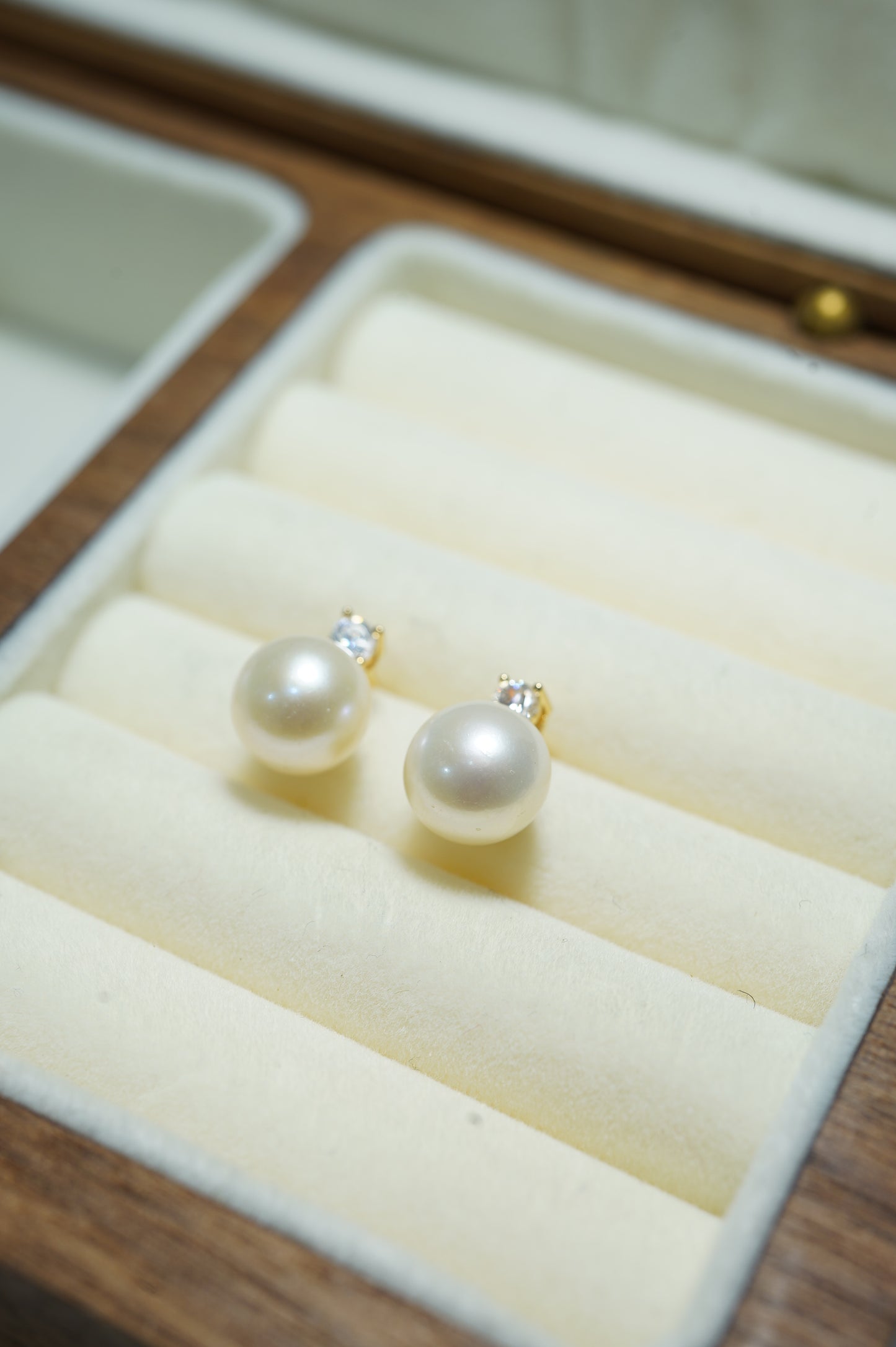 Diana Classic Freshwater Pearl Earrings