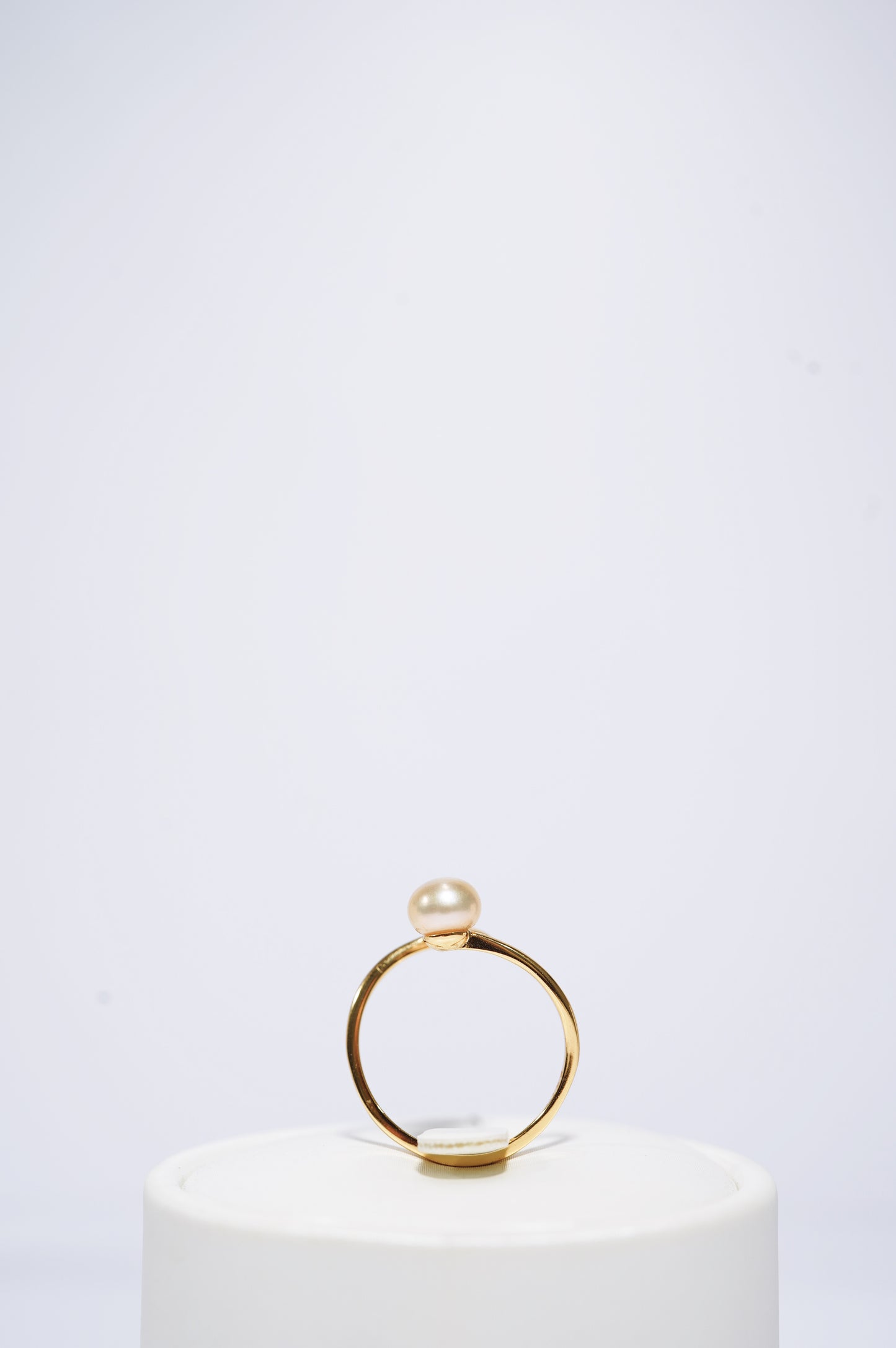 ‘Heart Point' Bun Freshwater Pearl Ring