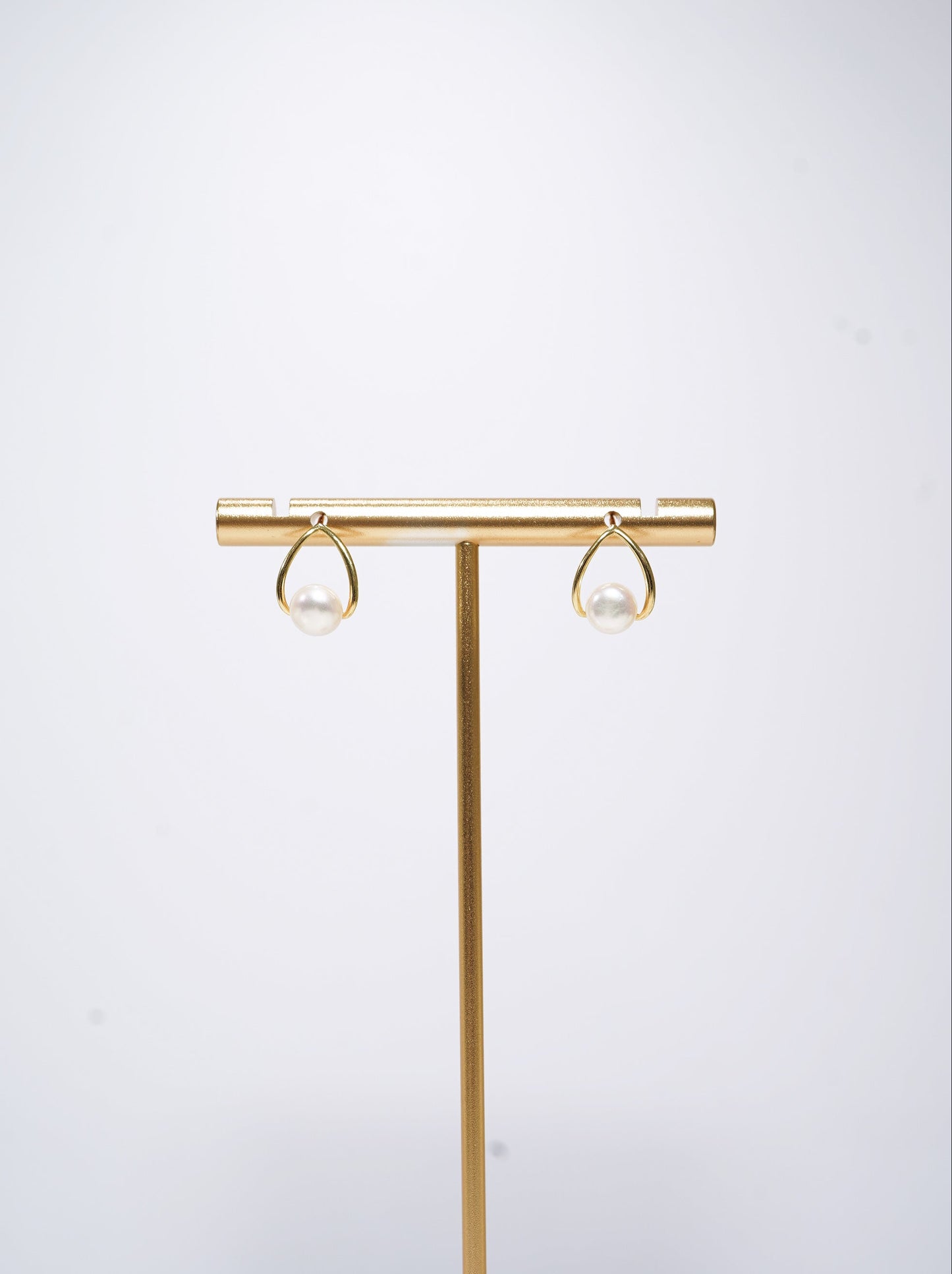 'Oval Bun' Freshwater Pearl Earrings