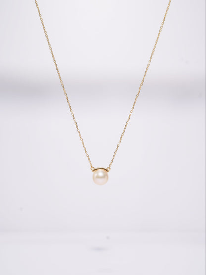 Brackets Freshwater Pearl Necklace