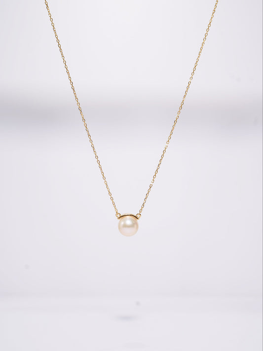 Brackets Freshwater Pearl Necklace