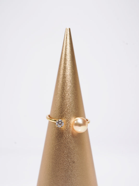 ‘Diamond' Bun Freshwater Pearl Ring