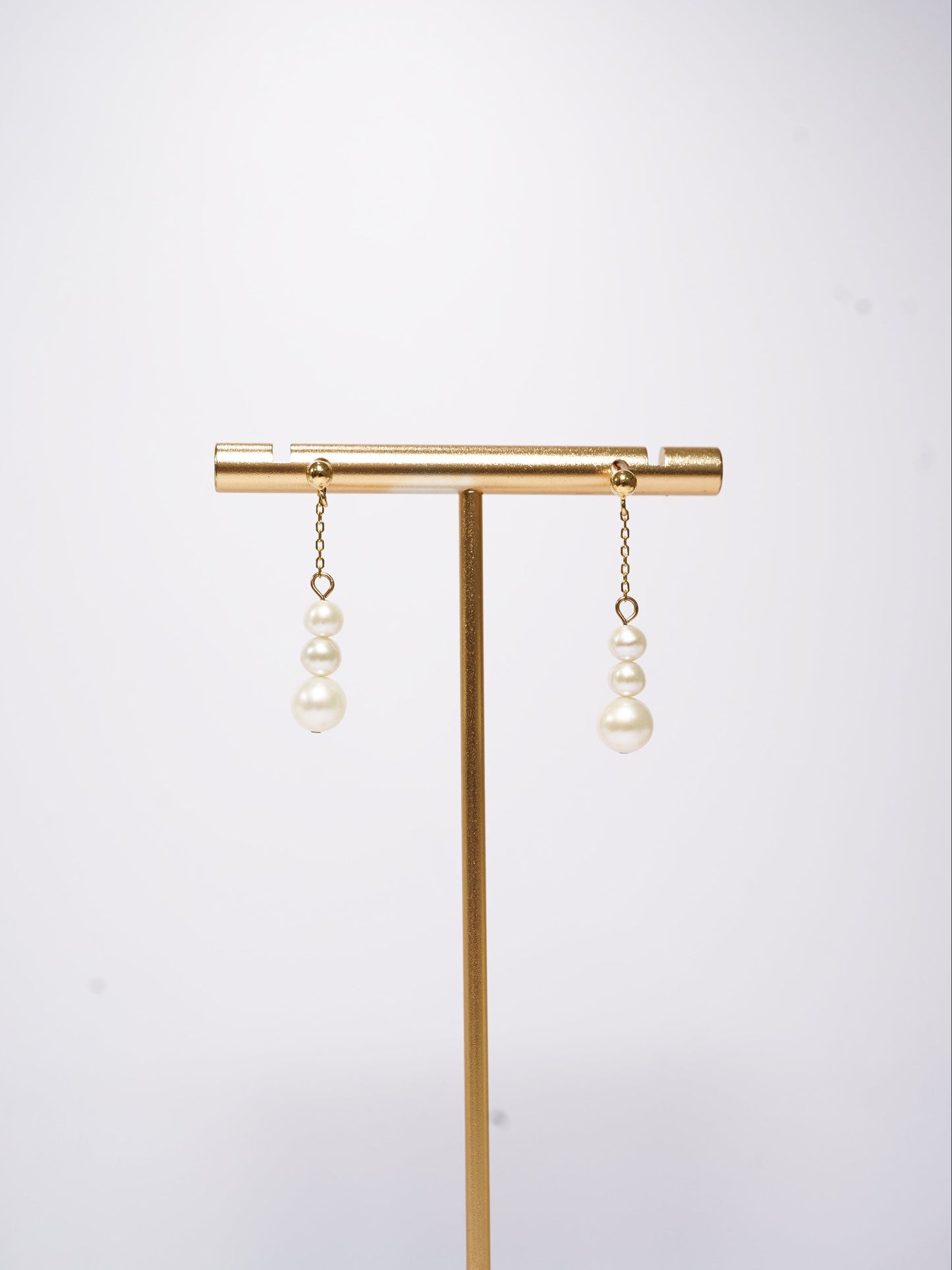 'Daily Dangle' Freshwater Pearl Earrings