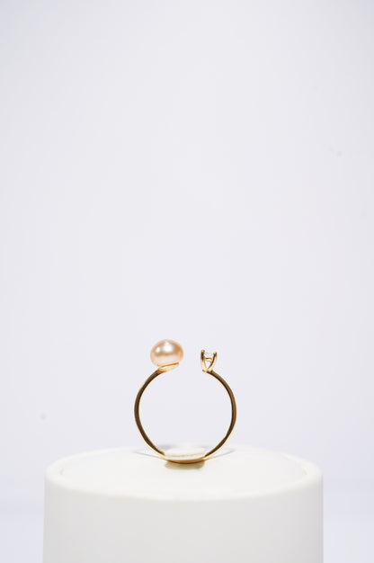 ‘Diamond' Bun Freshwater Pearl Ring