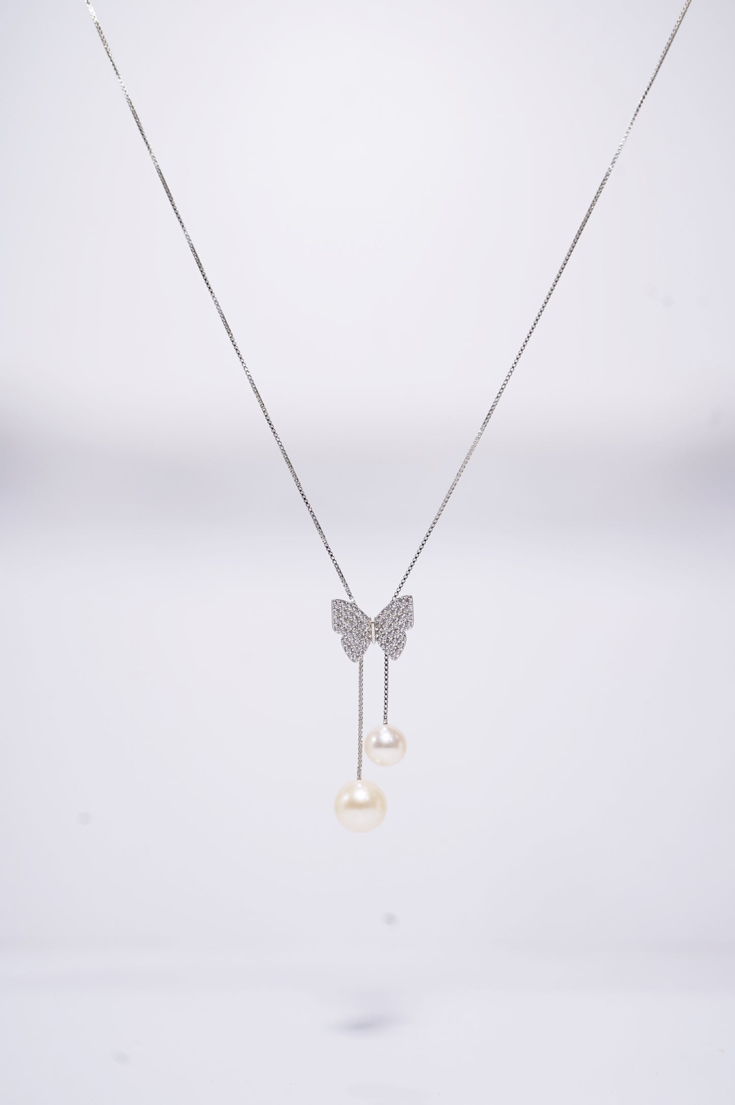 'Adjustable Bow' Freshwater Necklace