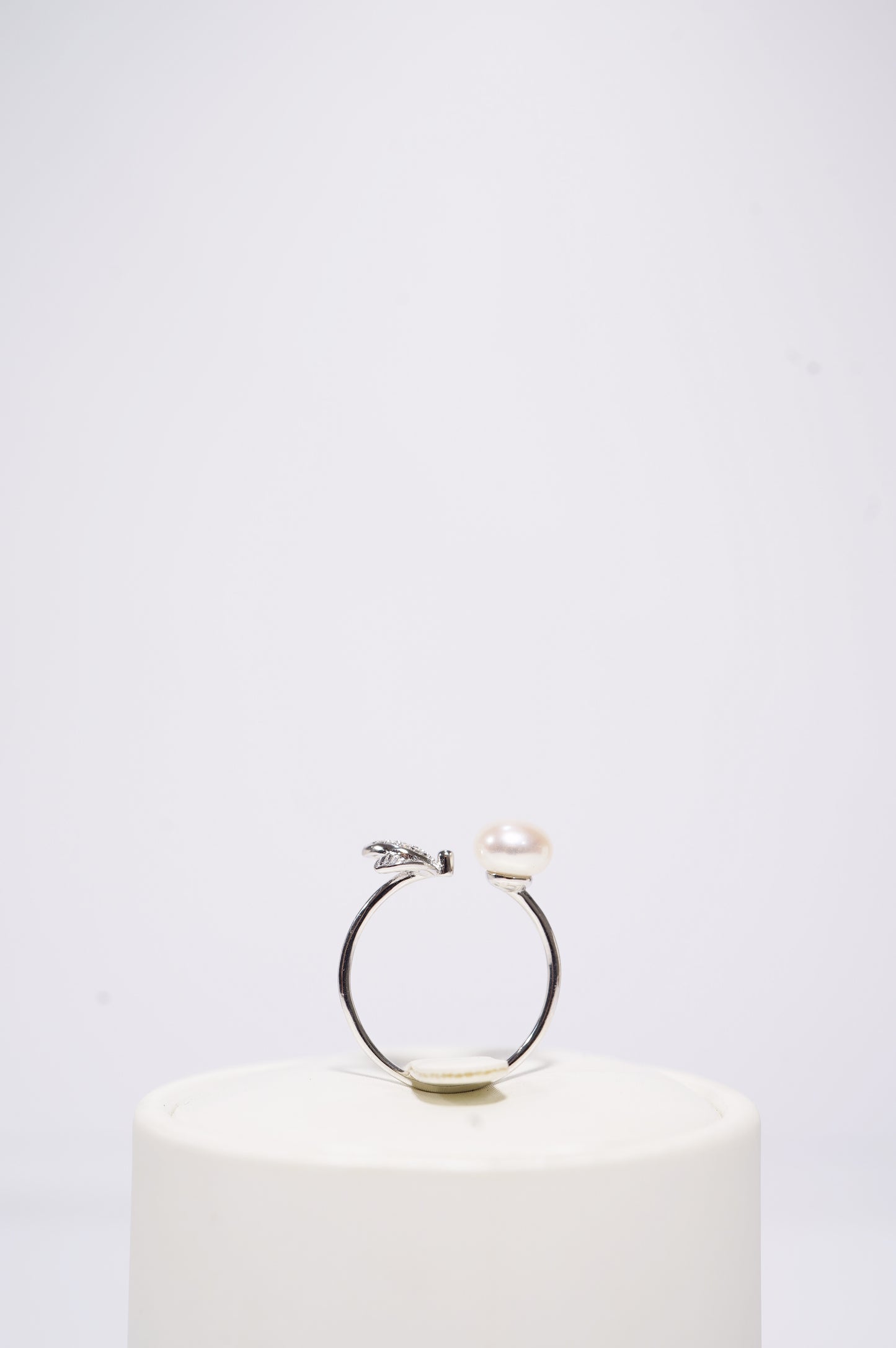 ‘Shining Hearts' Bun Freshwater Pearl Ring