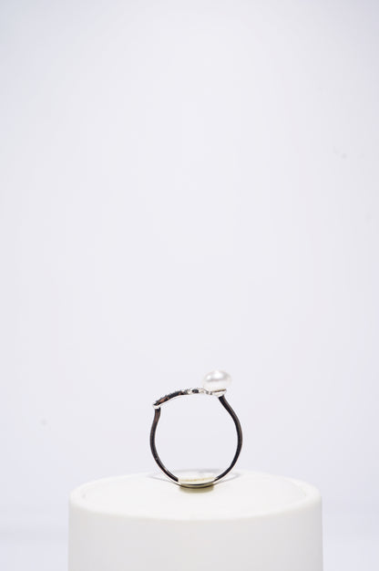 ‘Wings' Bun Freshwater Pearl Ring