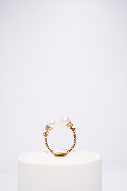 ‘Torch' Round Freshwater Pearl Ring