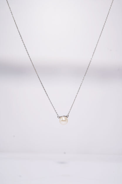 Brackets Freshwater Pearl Necklace