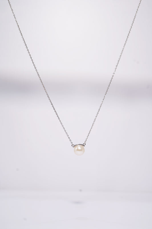 Brackets Freshwater Pearl Necklace