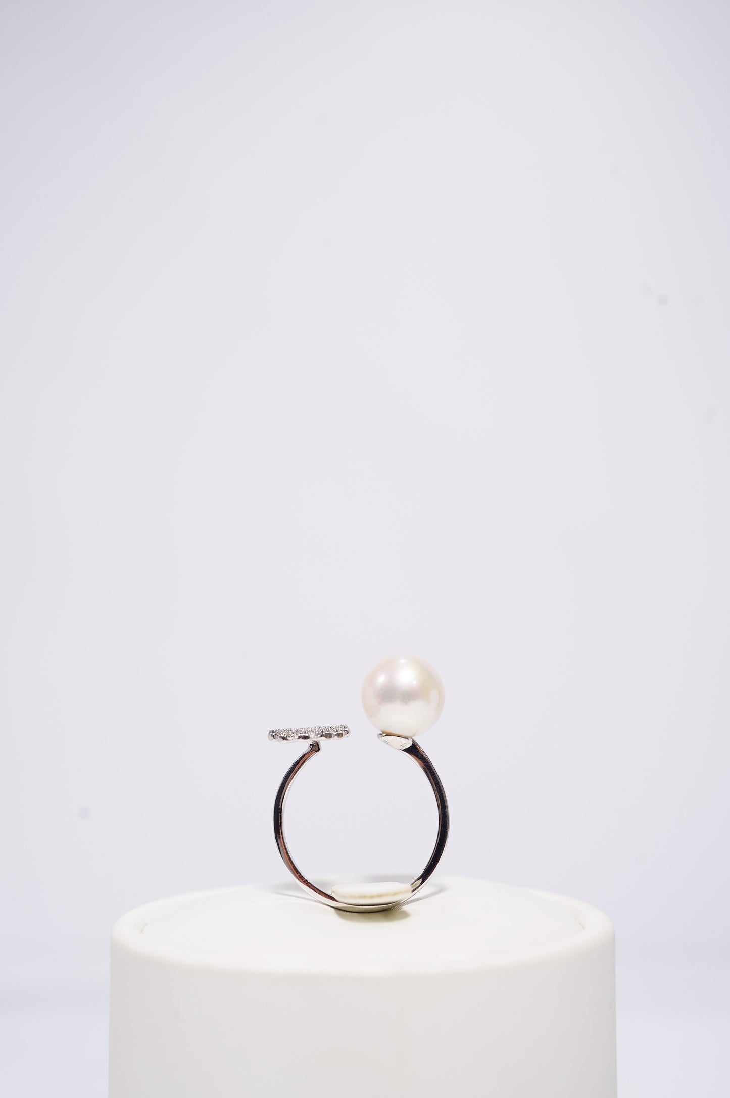 ‘Snowflake' Round Freshwater Pearl Ring