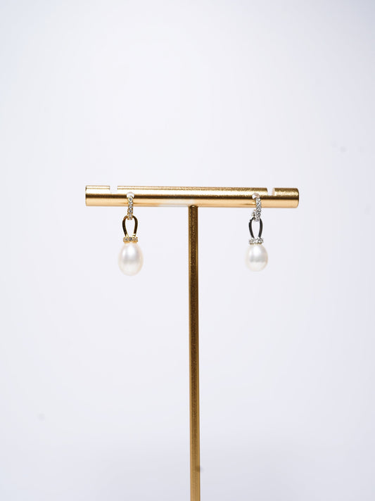 '#1 Diamond' Freshwater Pearl Earrings