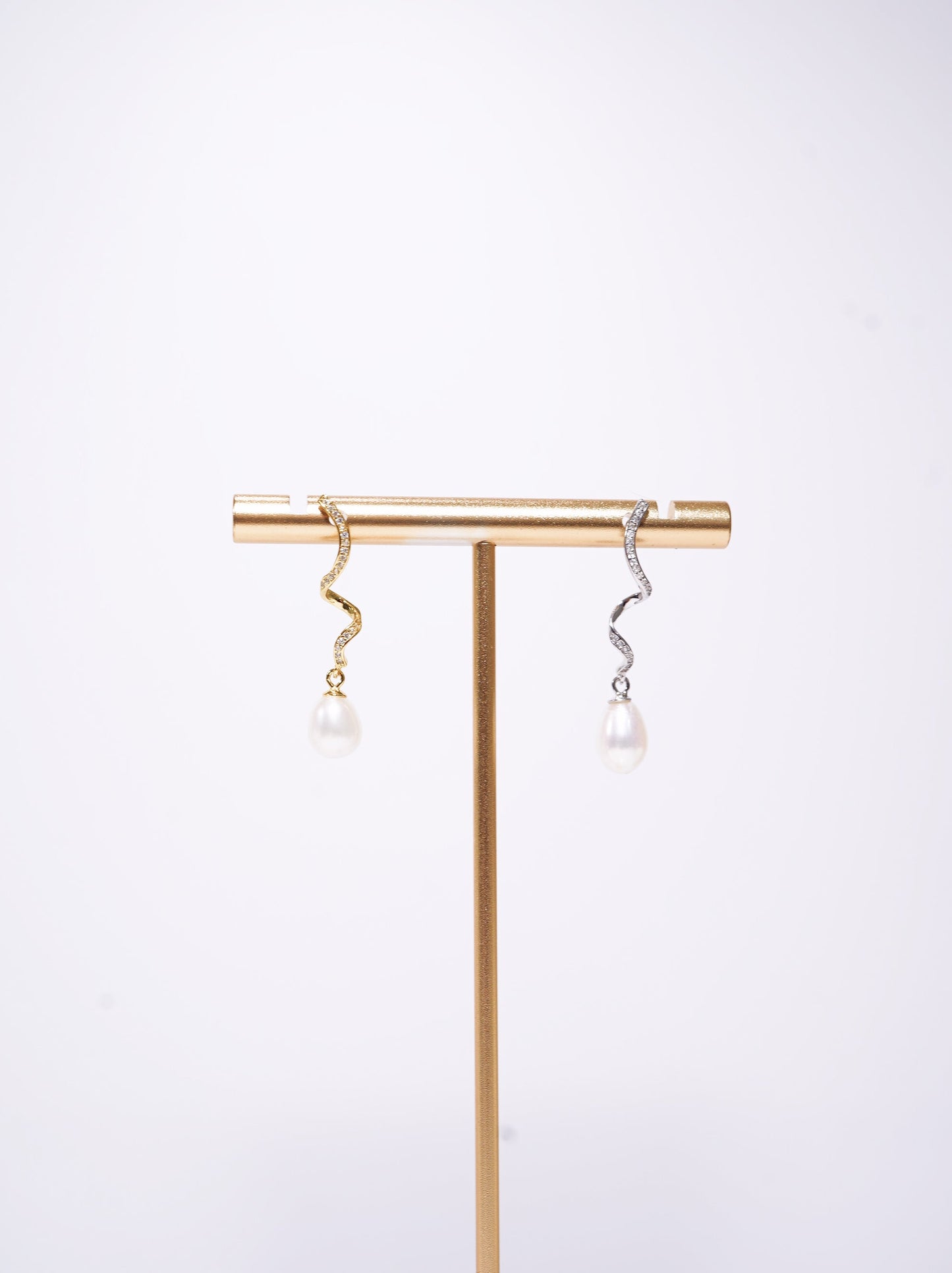 'S Diamond' Freshwater Pearl Earrings