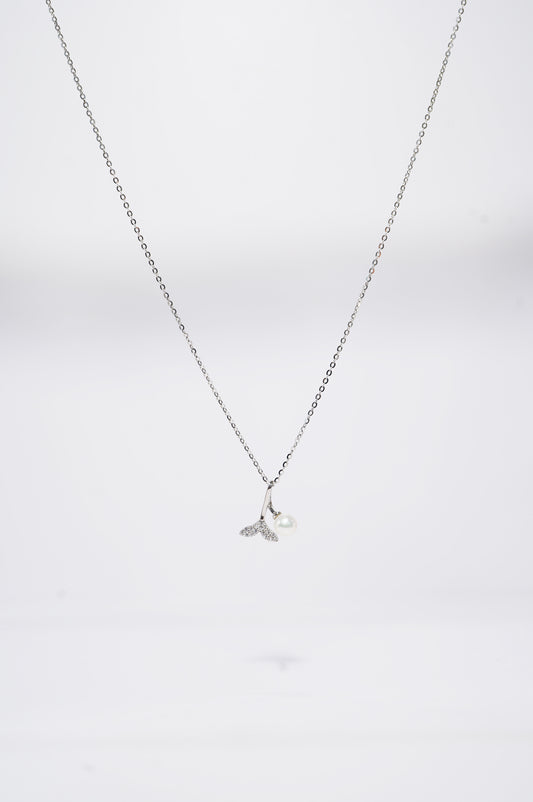 Small Mermaids Tail Freshwater Pearl Necklace