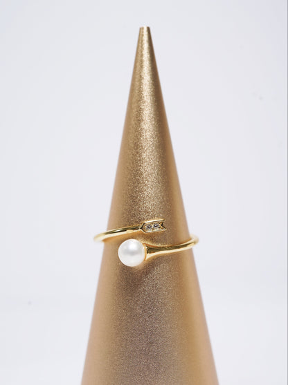 Arrow Tail Freshwater Pearl Ring