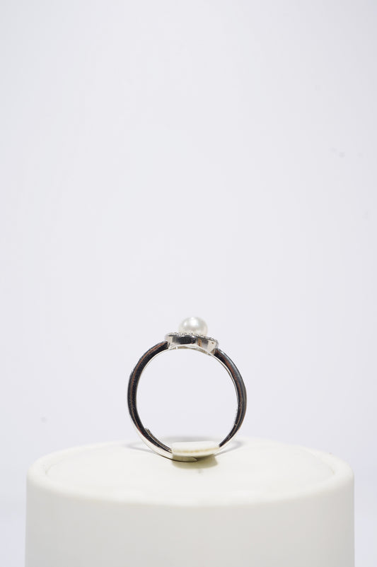Heart with Freshwater Pearl Ring