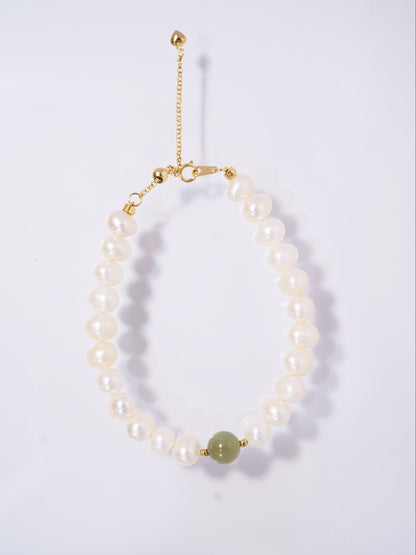 '#1 Jade' Freshwater Pearls Bracelet