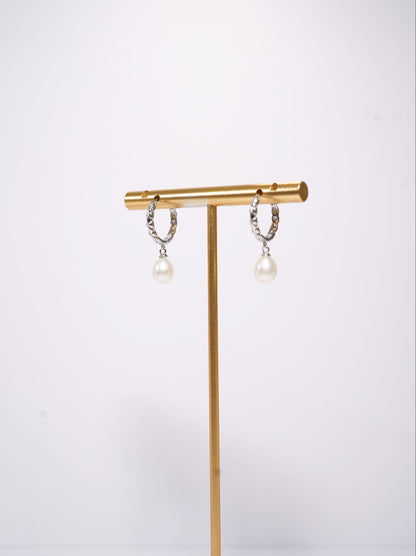 Lozenge Pattern Rice Freshwater Pearl Hoop Earrings