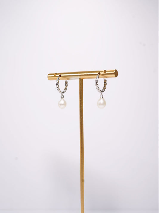 Lozenge Pattern Rice Freshwater Pearl Hoop Earrings