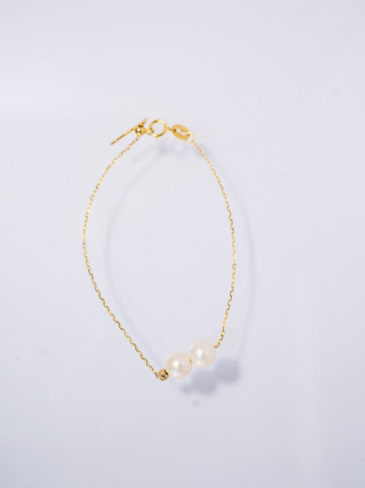 'Dainty Daily' Freshwater Pearls Bracelet