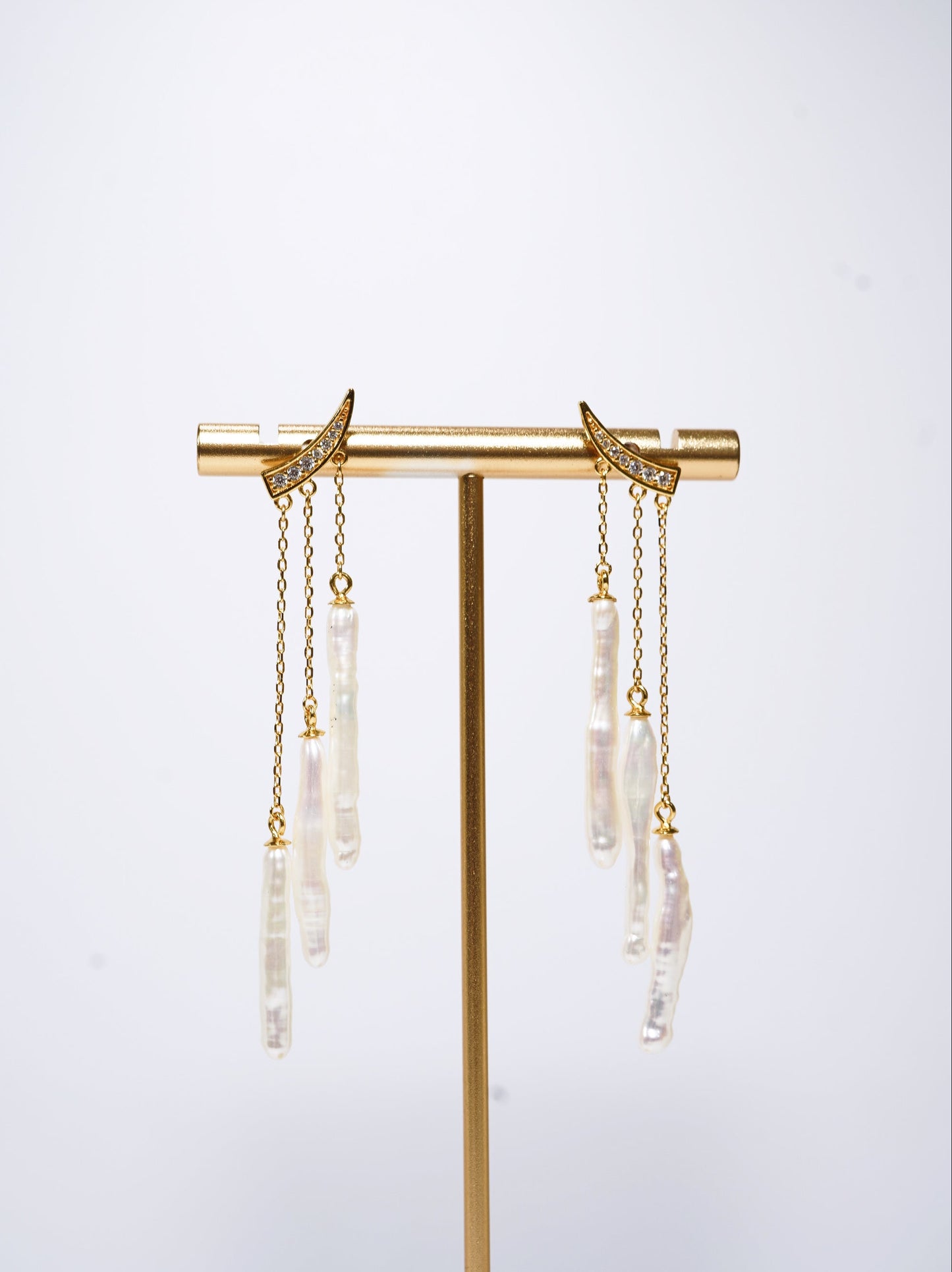 'Elegant Girl' Freshwater Pearl Earrings